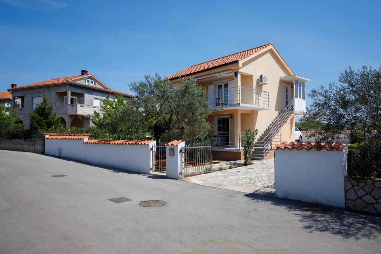 Apartmani Bakran クルク エクステリア 写真