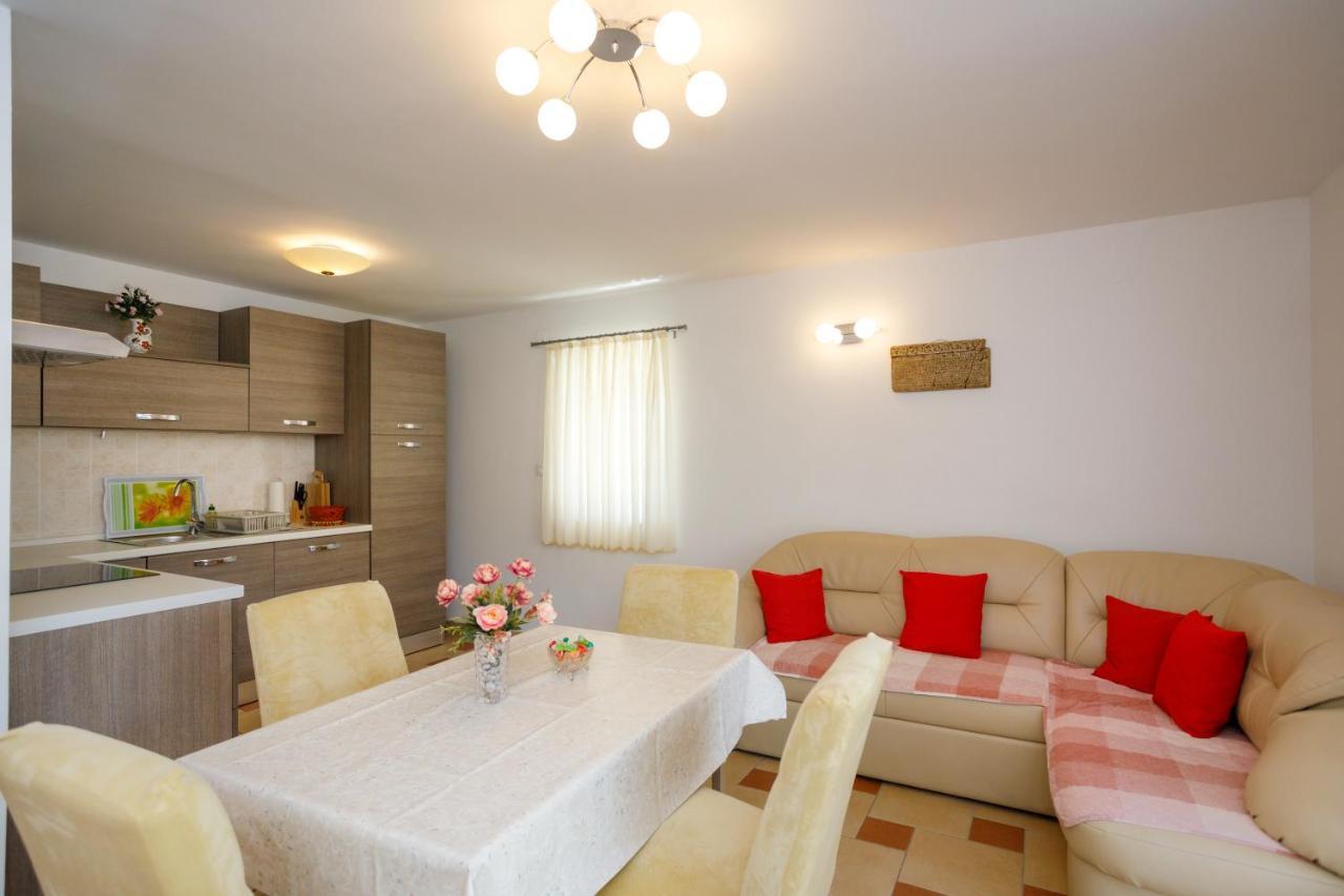 Apartmani Bakran クルク エクステリア 写真