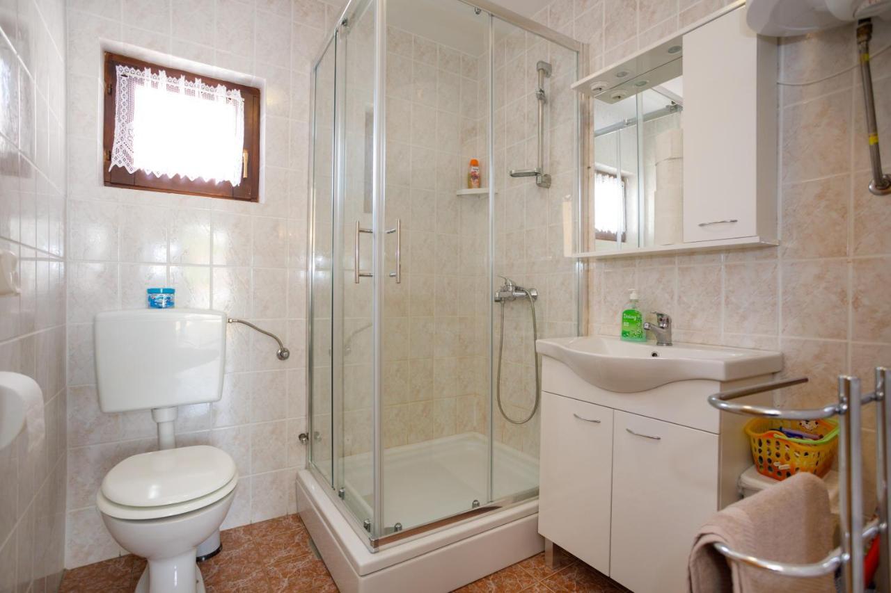 Apartmani Bakran クルク エクステリア 写真